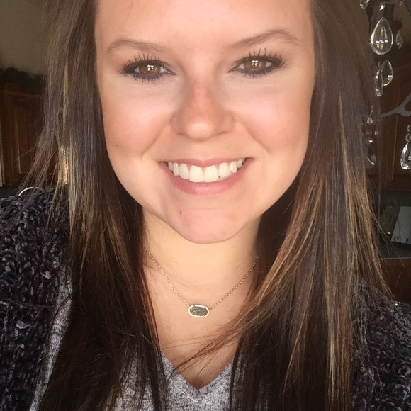 Meet your Posher, Tiffany - Picture 1 of 1